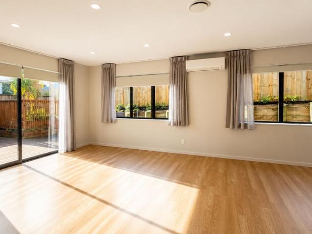 Exceptional Family Living in the Heart of Green Bay