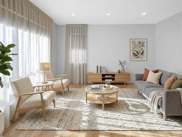 Exceptional Family Living in the Heart of Green Bay