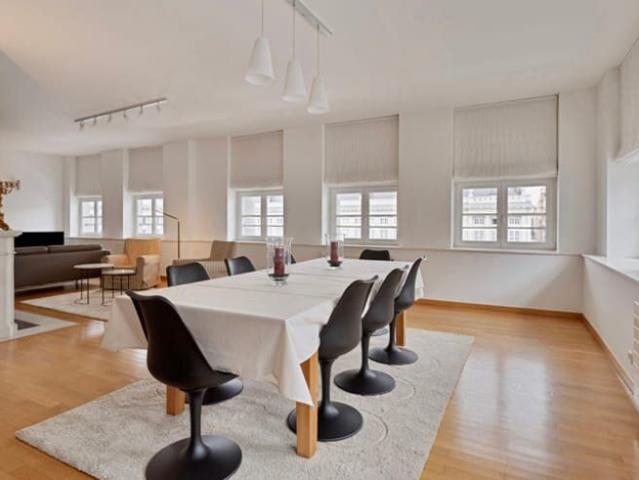 Exceptional furnished flat Place des Martyrs