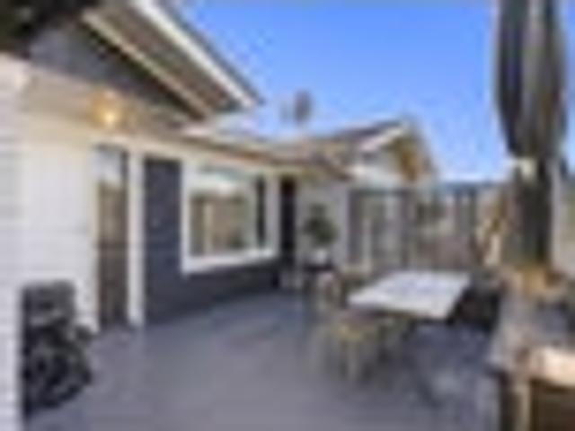Exceptional Leasehold Home with Bonus Cabin
