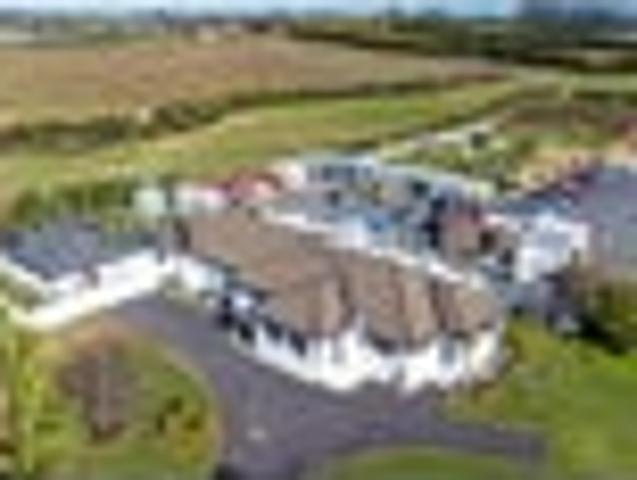 Exceptional Lifestyle & Business Opp on 1ha