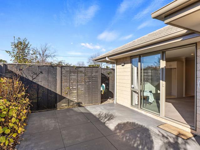 Exceptional Over 60s Living in Prime Location