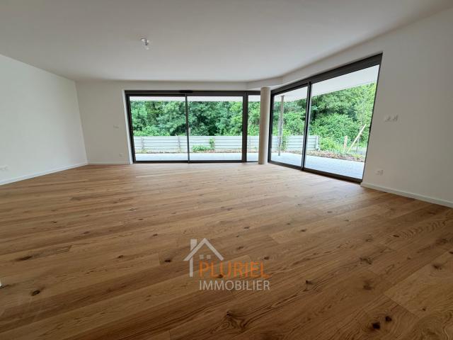 Exceptionnel 3 pièces neuf 87m² à la Robertsau Magnifique 2 pièces 42.3m² en hyper centre de Strasbourg