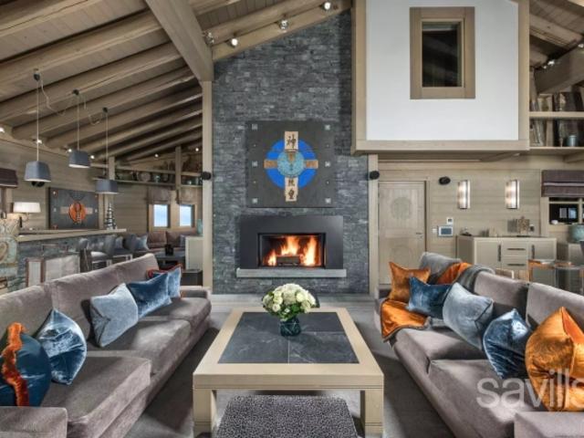 Exceptionnel chalet avec piscine au coeur de Courchevel 1850