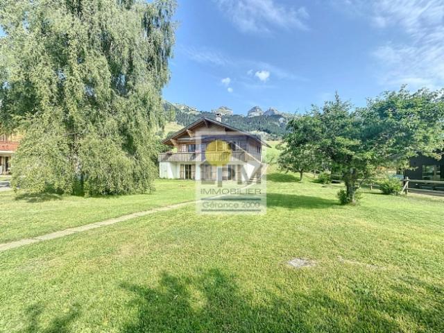 Exceptionnel Chalet familial 170 m2 avec terrain plat