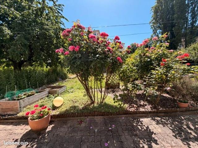 Exceptionnel Appartement 160 M2 203 M2 au sol en maison de maître +Jardin privatif et Garage
