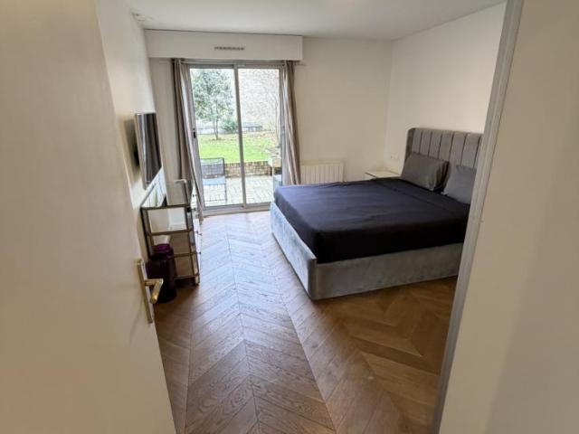 EXCEPTIONNEL APPARTEMENT A CHARENTON LE PONT
