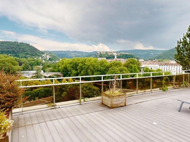 Exceptionnel Appartement avec Terrasse