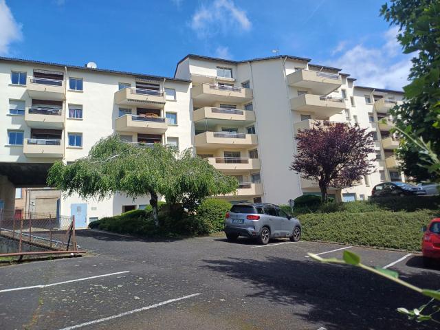 Exceptionnel, appartement avec balcon et vue sur la chaine des Puys