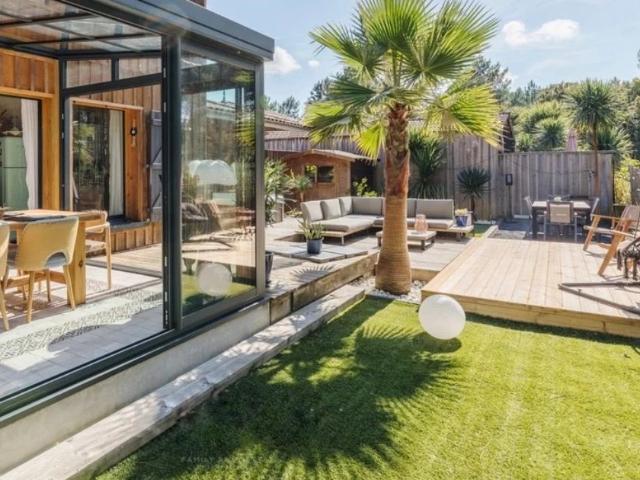 EXCEPTIONNEL, appartement avec jardin, jacuzzi et vue forêt