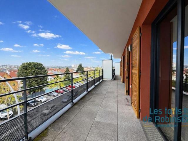 Exceptionnel ! appartement de 152m2 au dernier étage