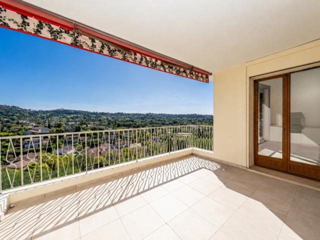 EXCEPTIONNEL APPARTEMENT TRAVERSANT DERNIER ETAGE AVEC