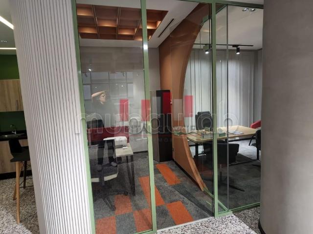 Exceptionnel bureau meublé de 180m2 florida plug&play