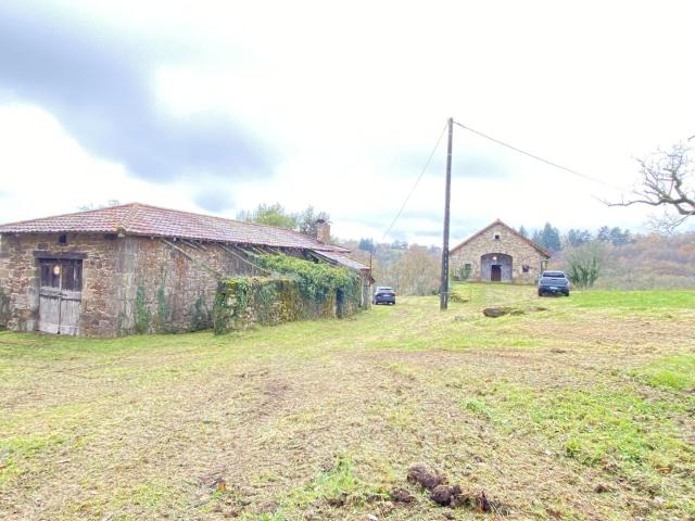 Exceptionnel: Devenez propriétaire de votre propre colline