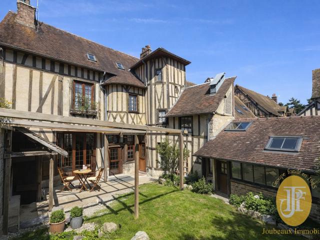 Exceptionnel, Maison historique au coeur du vieux Vernon