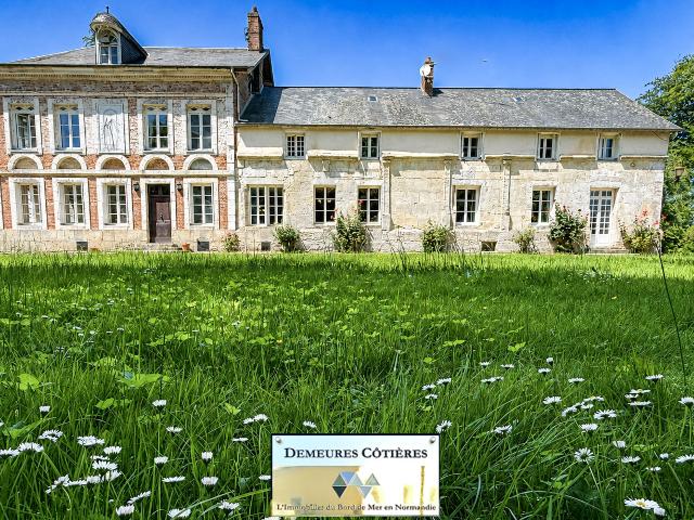 Exceptionnel manoir normand de caractère à proximité d’Étretat — Parc arboré de plus d’un hectare