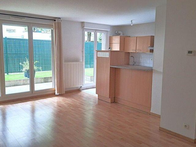 Exceptionnel: Neudorf 2 pièces avec jardin