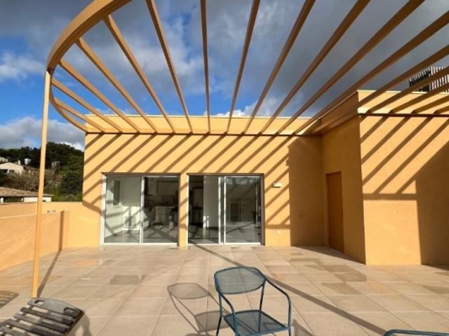 EXCEPTIONNEL SUPERBE VILLA SUR TOIT DE 4 PIECES AVEC TERRASSE DE 90M² PLEIN CIEL