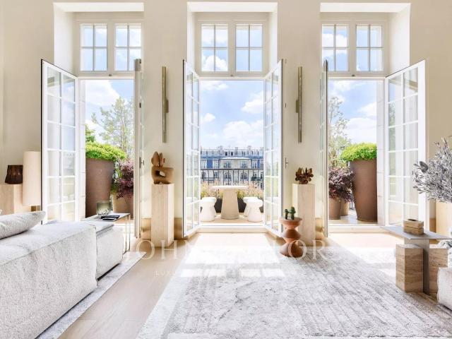 Exceptionnel penthouse avec terrasses et vues monuments 227m² Paris 17ème