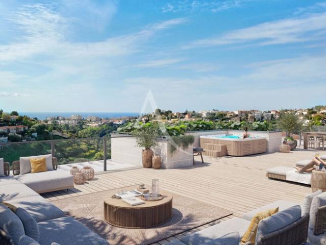 EXCEPTIONNEL T4 307.93M2 HAUT DE GAMME AVEC VUE MER PENTHOUSE À BELLET, NICE