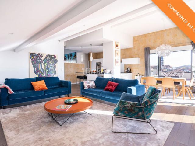 Exceptionnel toit terrasse de 152 m² + 110 m² d’extérieur