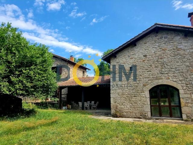 Exceptionnel Ténement Immobilier à Périgneux Deux Maisons