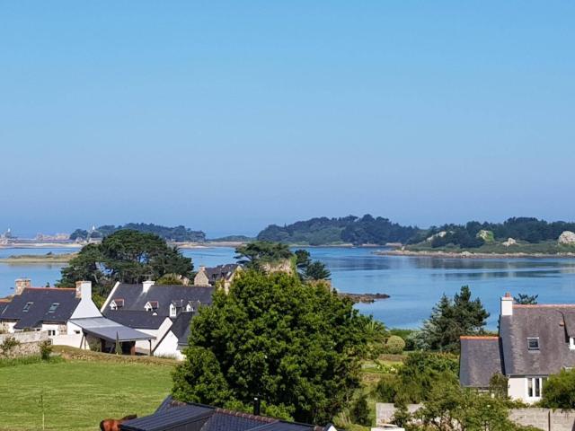 exceptionnel: tres bel ensemble de 3 gites vue mer et plage a p