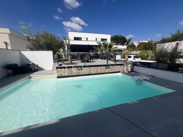 Exceptionnelle villa avec piscine