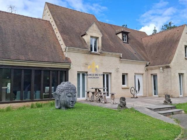 EXCEPTIONNELLE VILLA EN PIERRES LAMORLAYE LE LYS