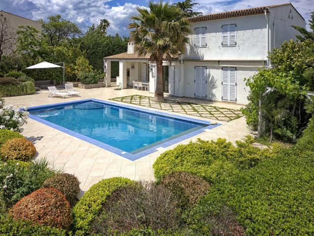 Exceptionnelle vue mer 300m2 Villeneuve Loubet 303m² Villeneuve Loubet