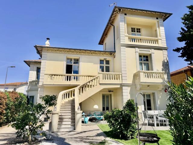 Exceptionnelle maison de maitre au coeur de Cannes au calme 200m² Cannes