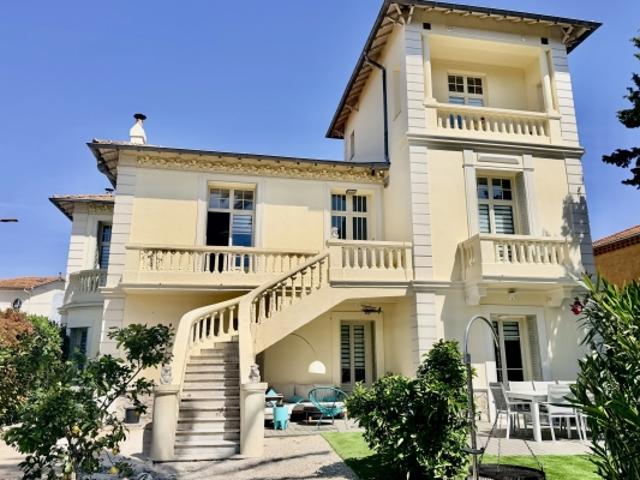 Exceptionnelle maison de maitre au coeur de Cannes au calme