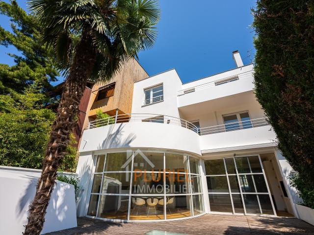 Exceptionnelle maison meublée 249m2 avec Piscine au Contades