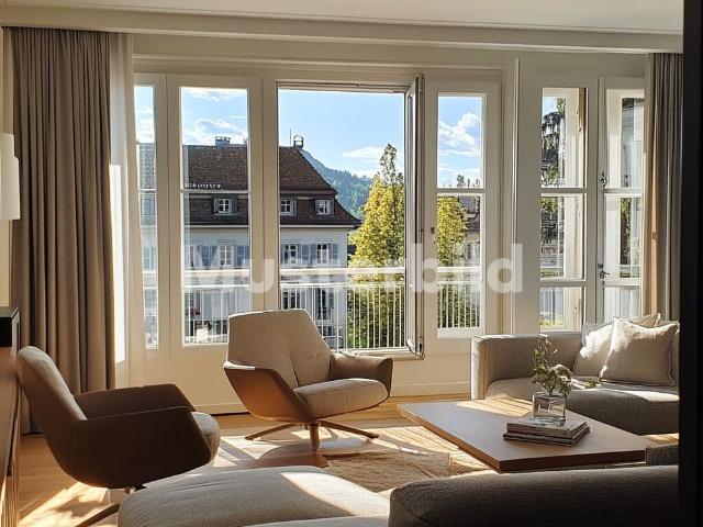 Exchange property: Charming 3.5 room apartment in an old building in the heart of Zurich, 128 m²