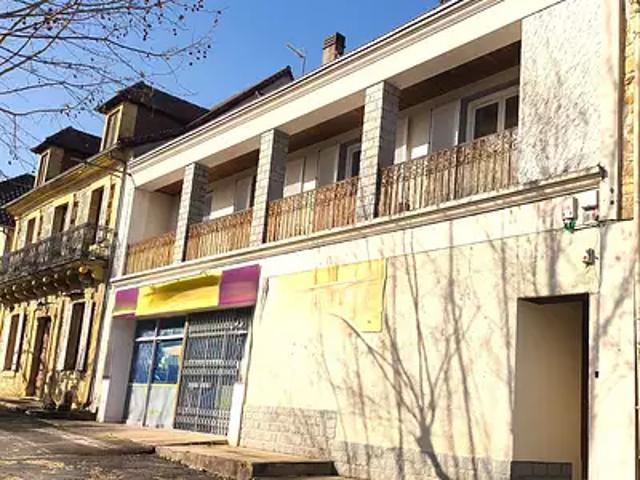 Excideuil 24160 Achat / Vente immeuble terrasse
