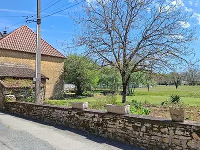 Excideuil 24160 Achat / Vente maison 1 pièce t1
