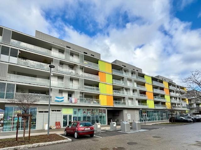 EXCLU: T3 71m2 AVEC BALCON et GARAGE DOUBLE EN SS SOL 01630