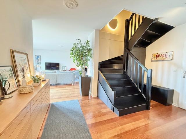 Exclu à DIVONNE, très bel appartement duplex T5 duplex dernier étage 180m2 4 chambres
