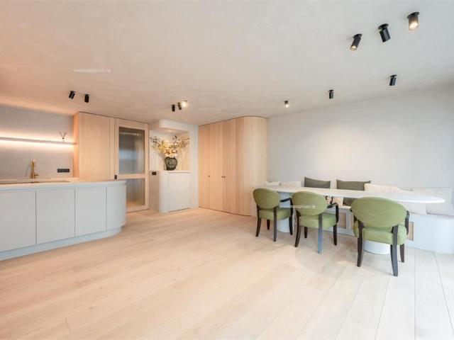 Exclusief gerenoveerd appartement op toplocatie in Het Zoute