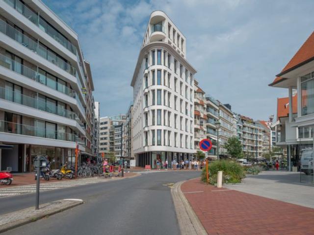 EXCLUSIEF TE KOOP Triangle Vert