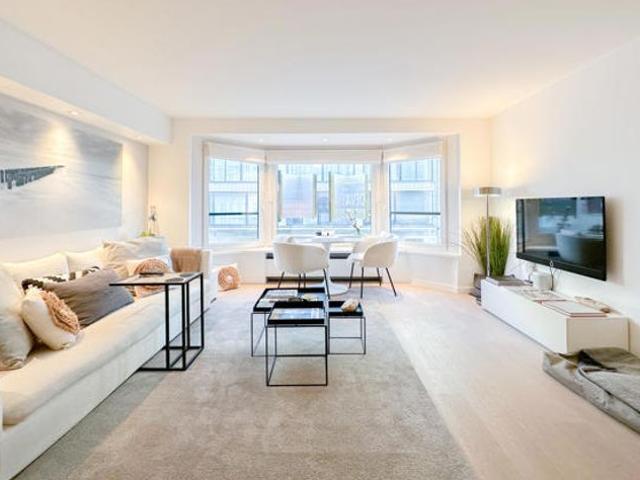EXCLUSIEF TE KOOP: Appartement met zijdelings zeezicht!