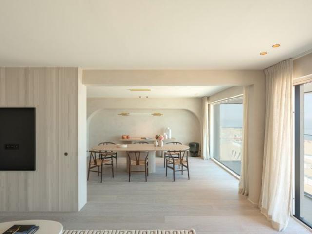 Exclusief zeezicht appartement te koop in Het Zoute!