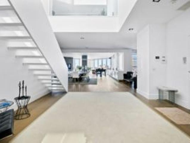 Exclusieve duplex penthouse in de theaterwijk!