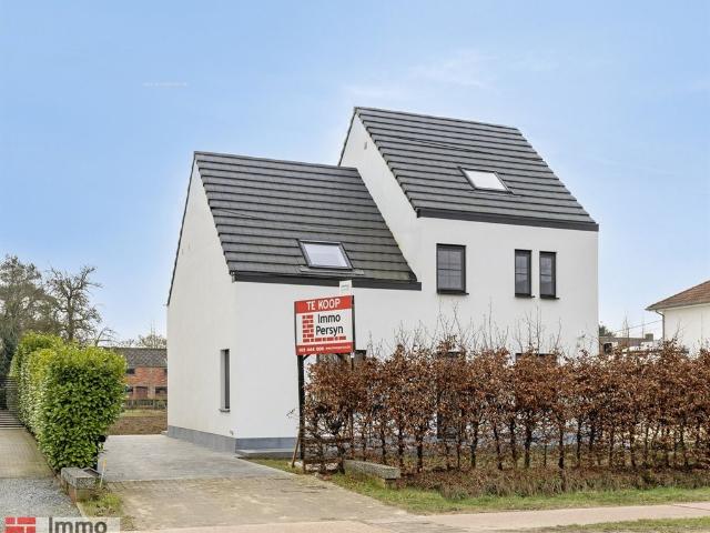 Exclusieve, energiezuinige woning met 4 slpk in Rillaar