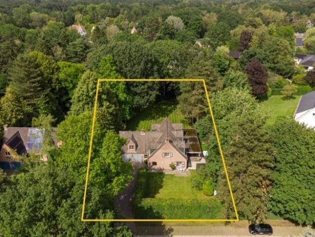 Exclusieve gemeubileerde villa op 2.050m² te Schilde Bergen