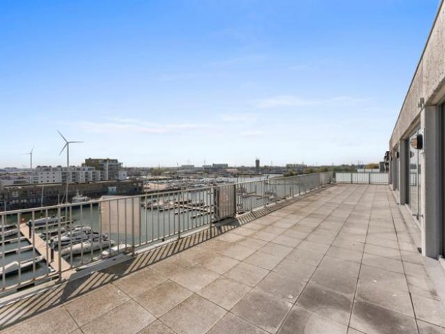 Exclusieve penthouse met prachtig zicht op de jachthaven