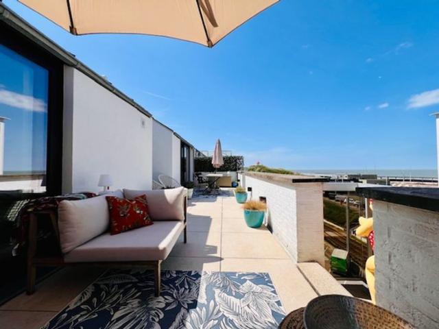 Exclusieve zonnige penthouse met 2 kamers en 55m² terras