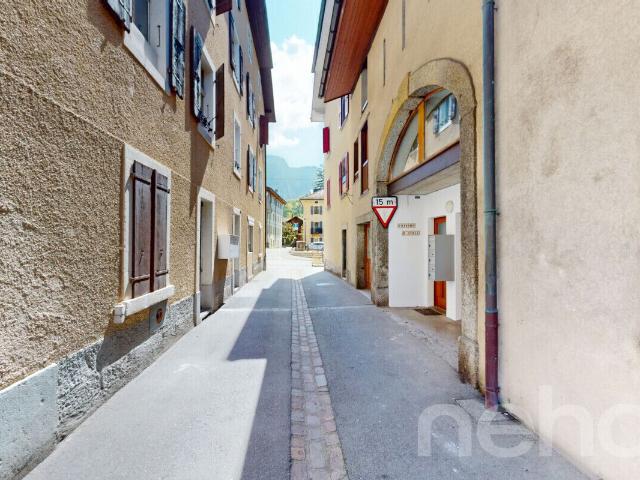 Exclusif: Triplex de 5.5 pièces au centre de Bex avec garage | dreamo. Ch