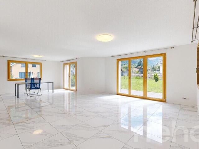 Exclusif: Belle villa neuve avec 4 chambres, combles et grande cave | dreamo. Ch