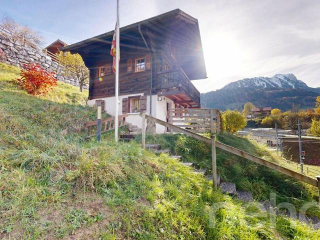 Exclusif: Chalet 2.5 pièces avec jardin